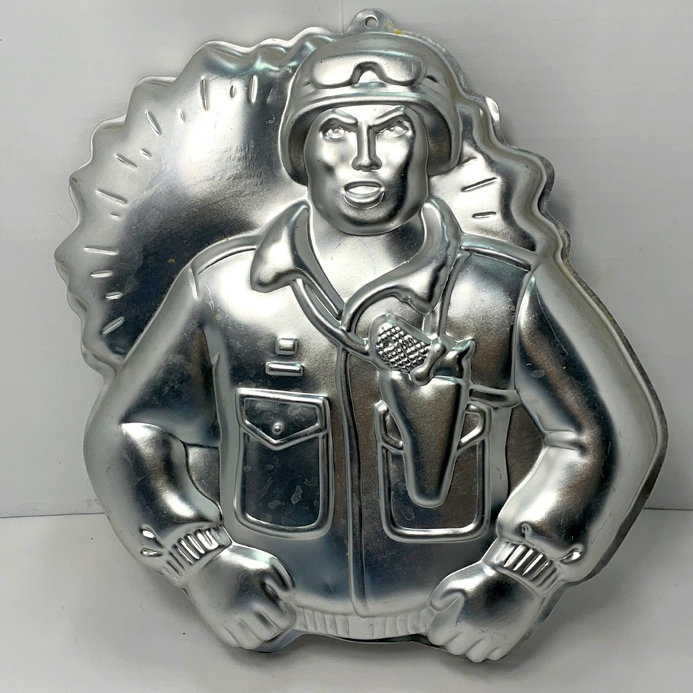 Vintage 1986 Hasbro GI JOE Aluminum 3-D Birthday Cake Pan